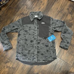 Columbia women's Gray Camo Snap-Front Fleece Jacket